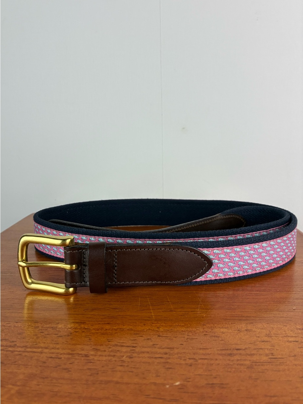 Vineyard Vines Raspberry Whale Canvas Club Belt Brown Leather Brass Buckle Sz 40